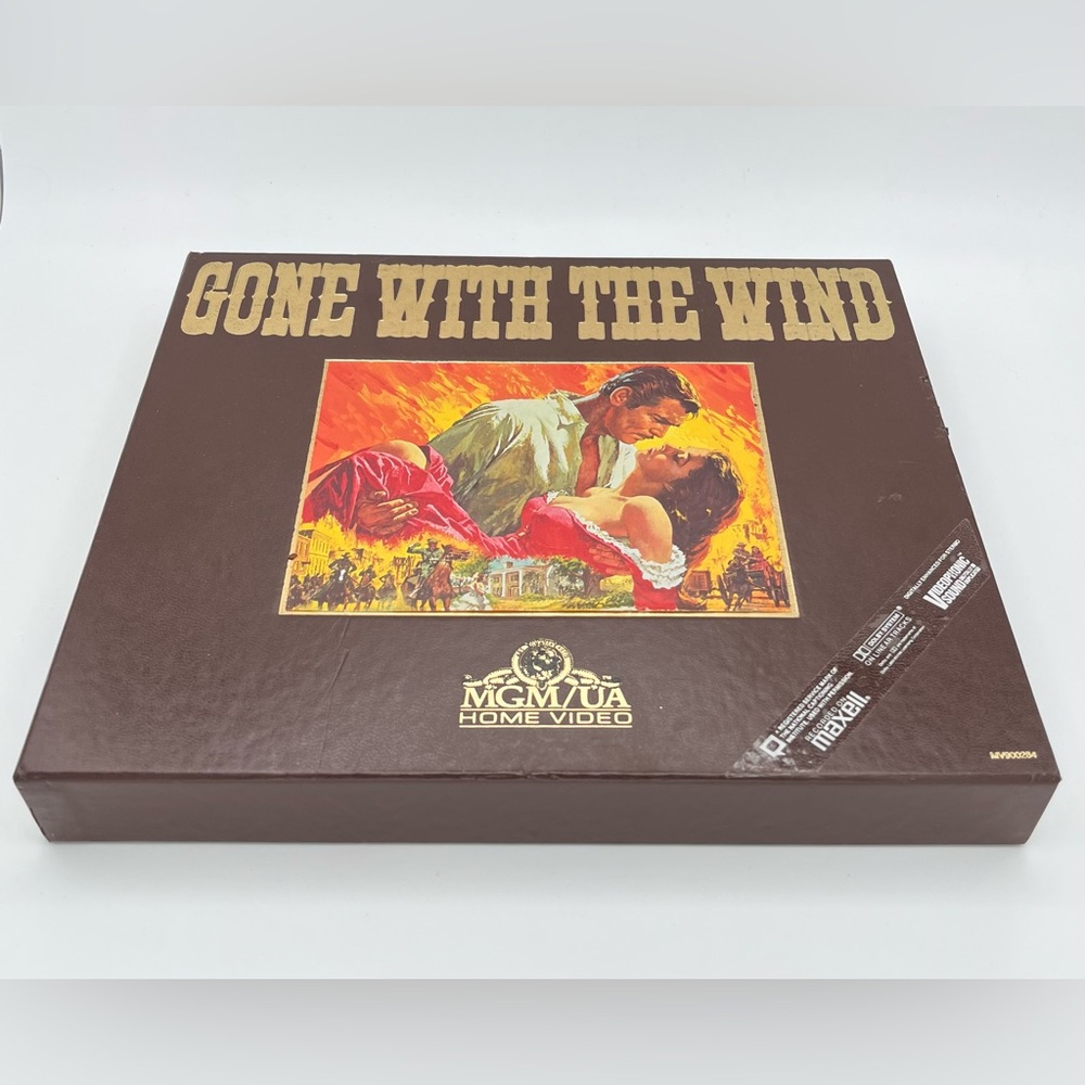 Gone With The Wind VHS Collector’s Edition Box Set MGM/UA 2 Tape Deluxe W/ Book